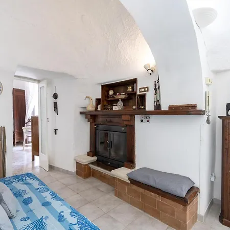 Trullo Antica Pietra 別荘 チステルニーノ